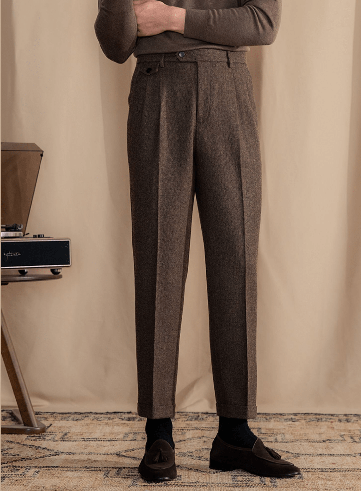 aesido Men's Retro Herringbone Pattern Fashionable Straight Casual Pants